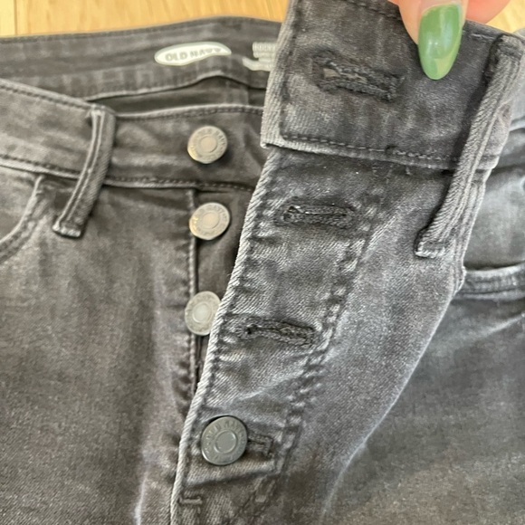 Old Navy Rockstar Skinny Jeans Ripped Knee Black Wash - Picture 4 of 9